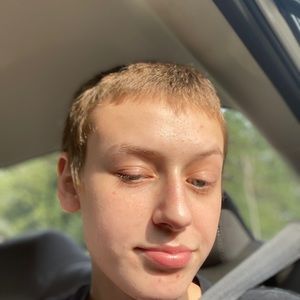 Meet your Posher, Sabrina